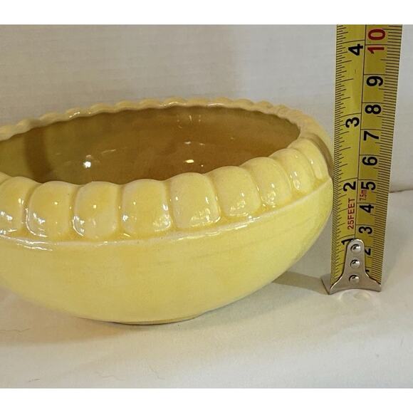 VTG Brush McCoy USA Pottery Butter Yellow Scallop Shell Planter - Picture 5 of 7